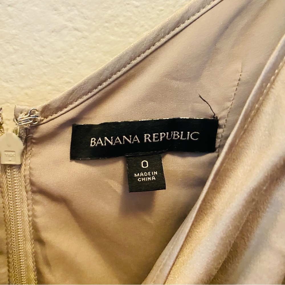 Banana Republic Silver Taupe Shirred 100% Silk Dress 0 - Picture 7 of 9